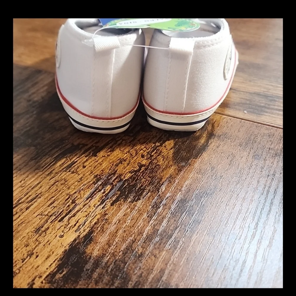 Unisex Baby Converse Size 3 AntiSlip Soft Sole Flat Sneakers For 1st Time Walker